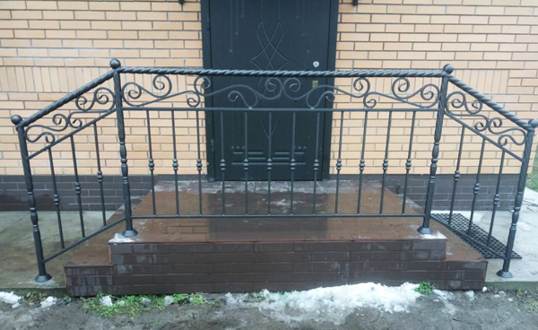 перила для крыльца Киев